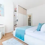 Sun Apartment *